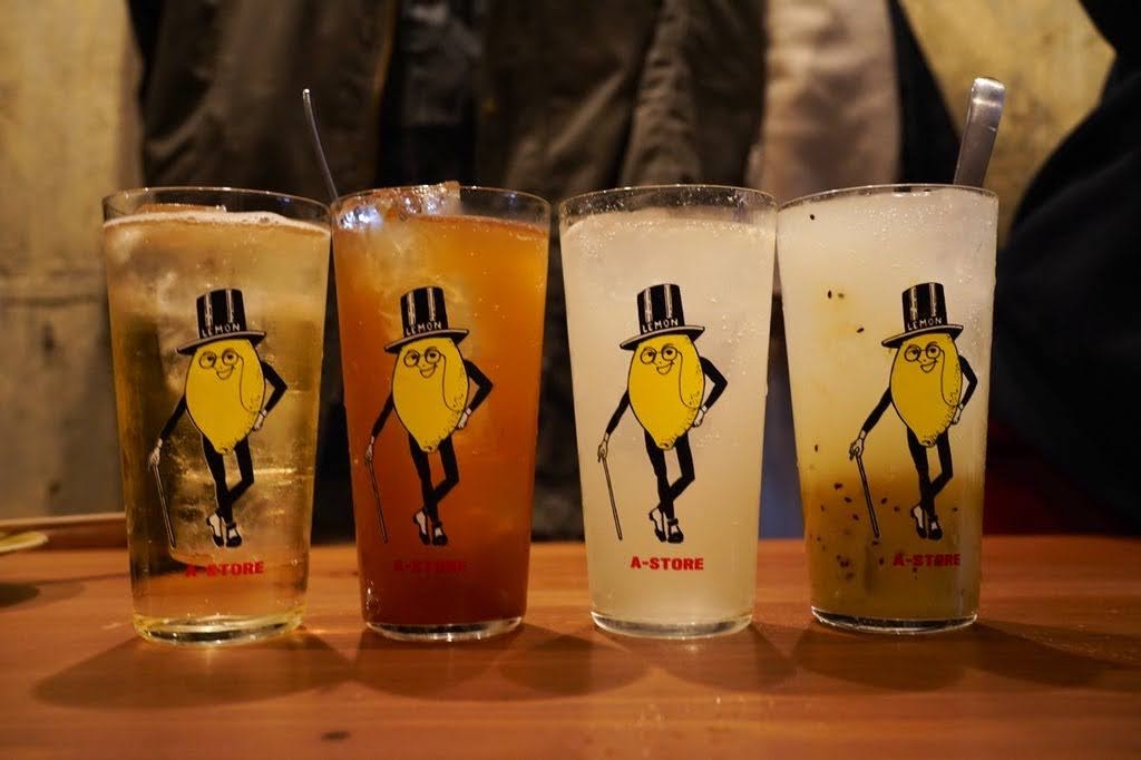 難波 エーストア おすすめの訪問時間を紹介 レモングラスがおしゃれなスタンド居酒屋 きゃんたの食ブログ